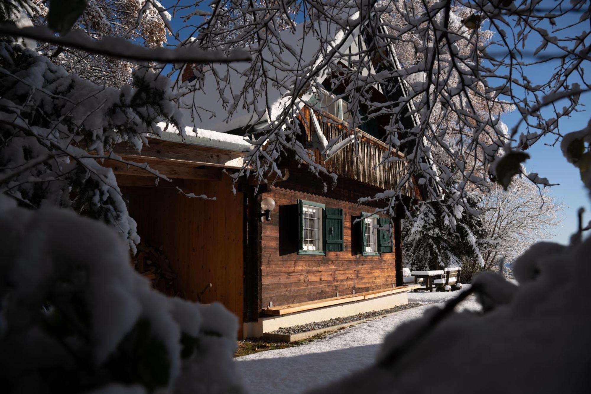 Gregor'S Ferienhaus Im Wald Edelschrott Exterior photo