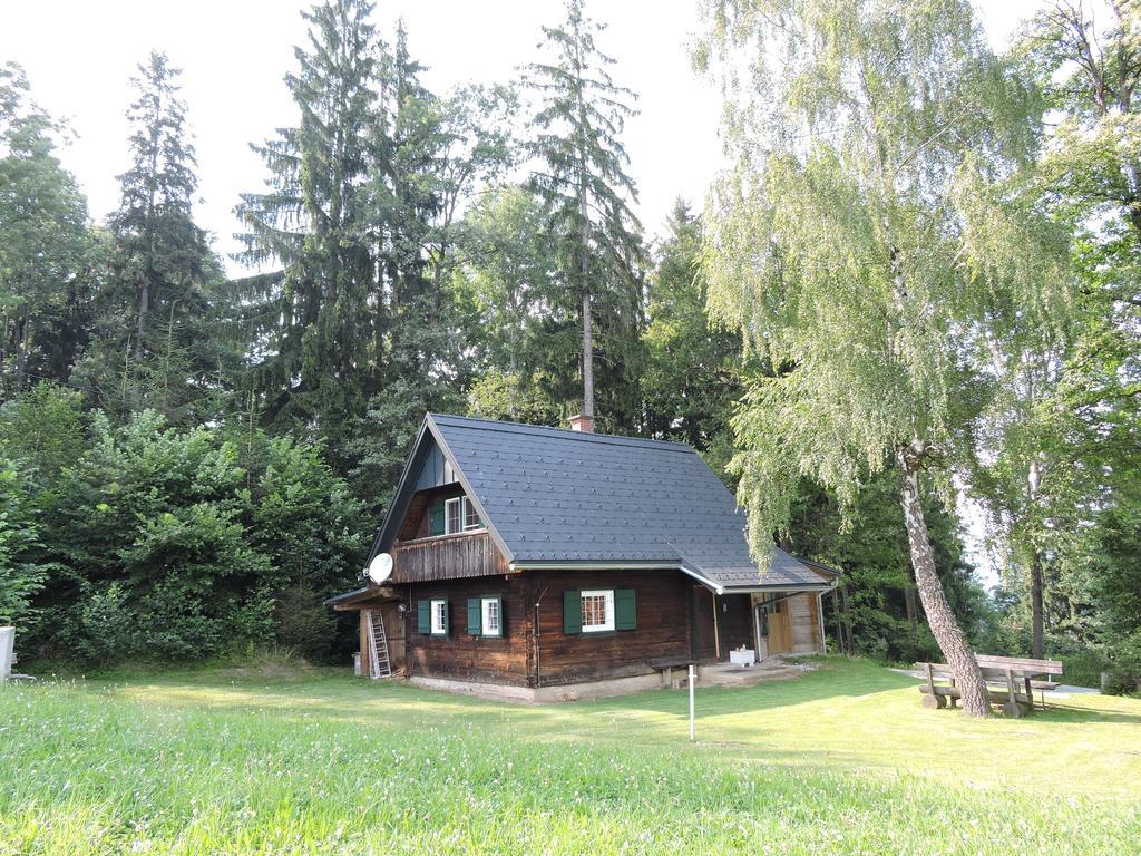 Gregor'S Ferienhaus Im Wald Edelschrott Exterior photo